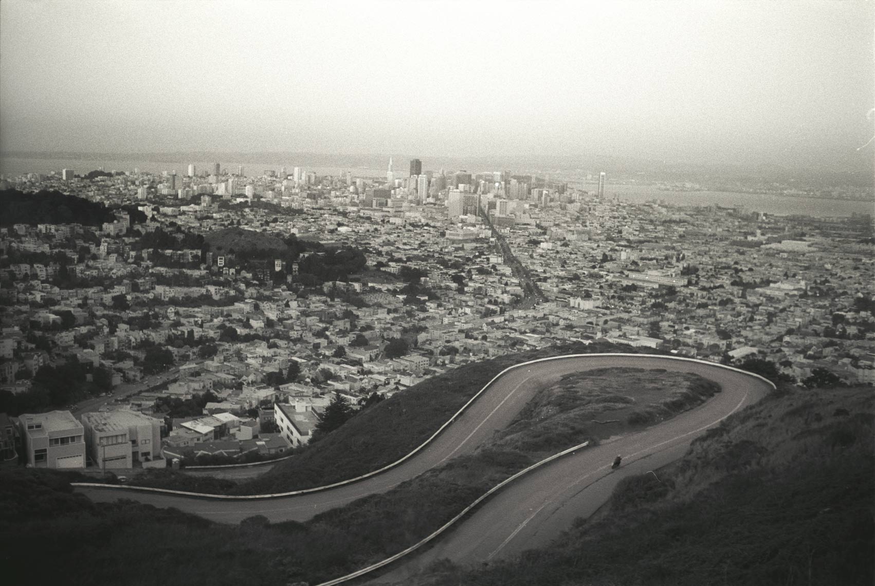 4Q_bw1_22.jpg
